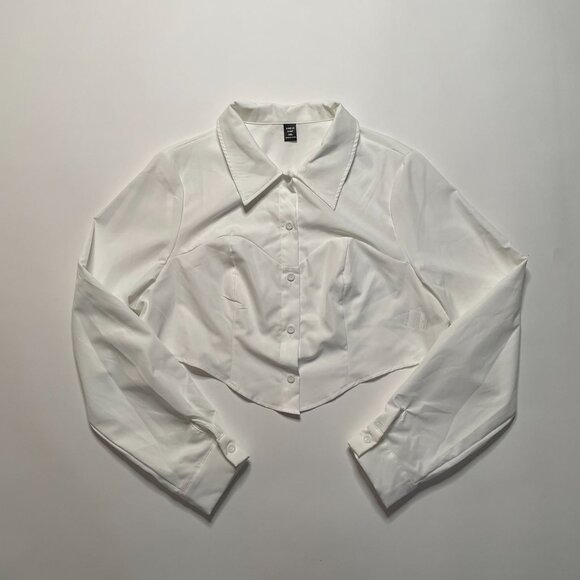 Curvy Sz 2X! White Cropped Button Down | Modern Capsule Essential - Picture 5 of 8